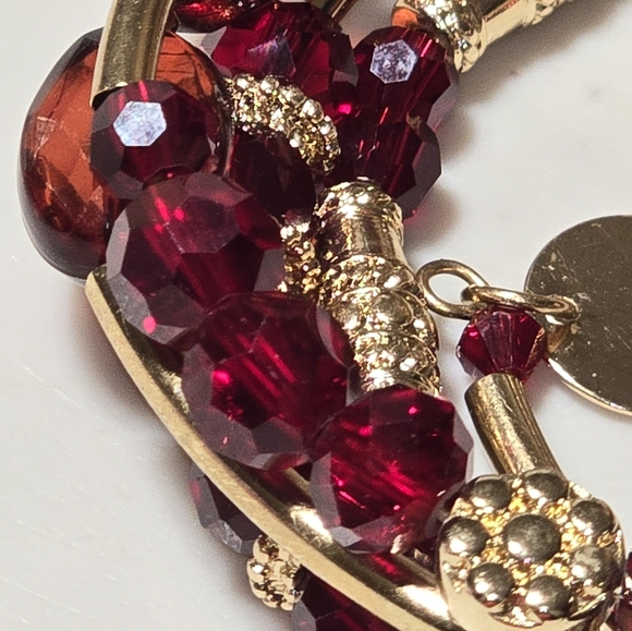 Vintage Red Faceted Beaded Gold Tone Coil Bracelet - Picture 2 of 5